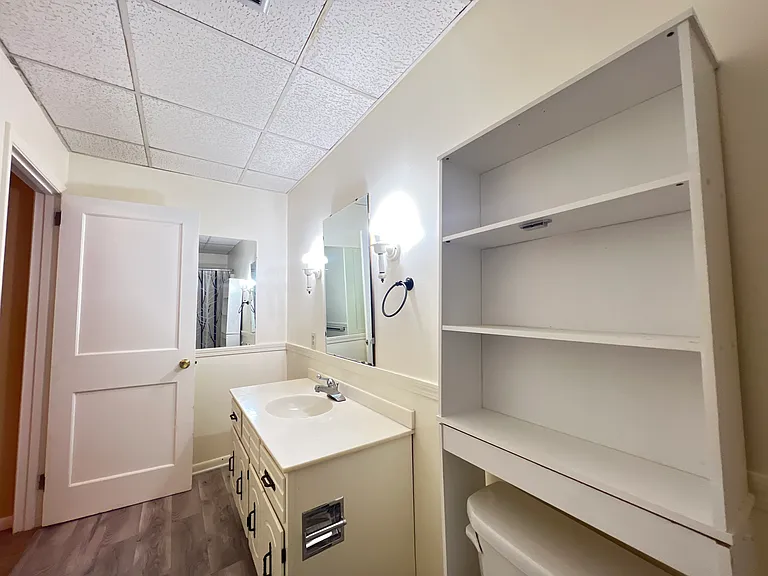 525 N 3rd St #3 — Photo 20