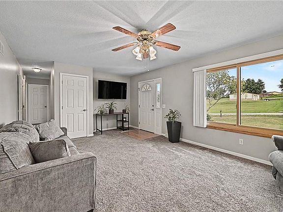 5th image of 31455 Lyman Ln