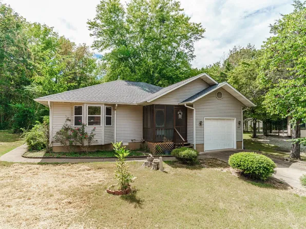 308 S Street Ct, Flippin, AR 72634