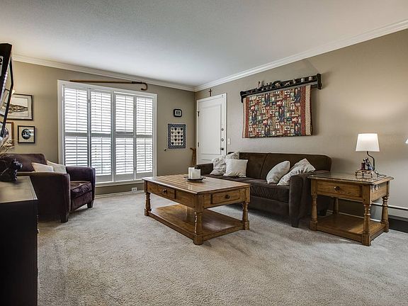 5th image of 7815 Broadway St APT 403D