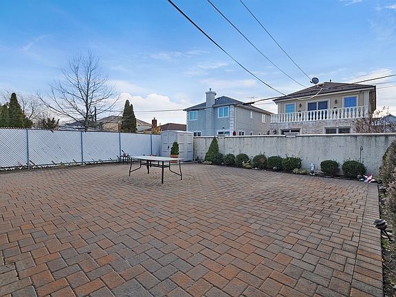 4th image of 15818 82nd St