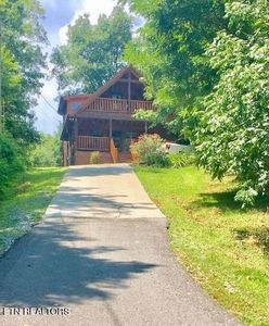 760 Bear Hollow Way, Sevierville, TN, 37876