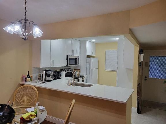 3rd image of 2828 Casita Way APT 102