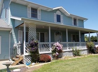 1425 E Barber Rd, Sherman, IL 62684