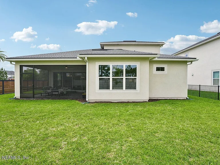 10223 Silverbrook Trl — Photo 41