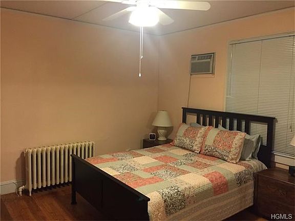 5th image of 82 E Sunnyside Ln