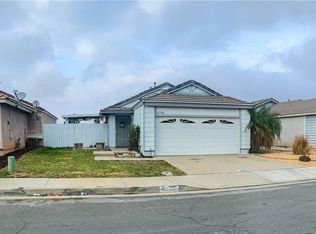 27728 Moonridge Dr, Sun City, CA 92585
