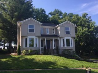 2114 Rudy Ln, Indian Hills, KY 40207