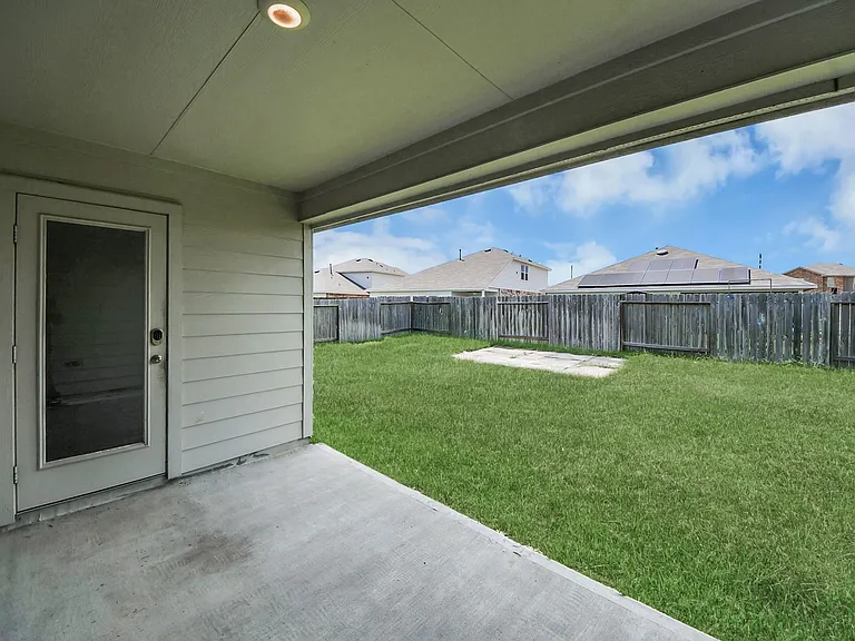 21314 Sleepy Willow St — Photo 32