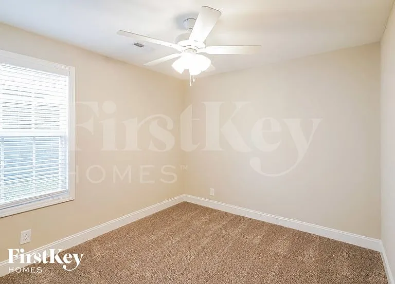619 Alvin Rd — Photo 12