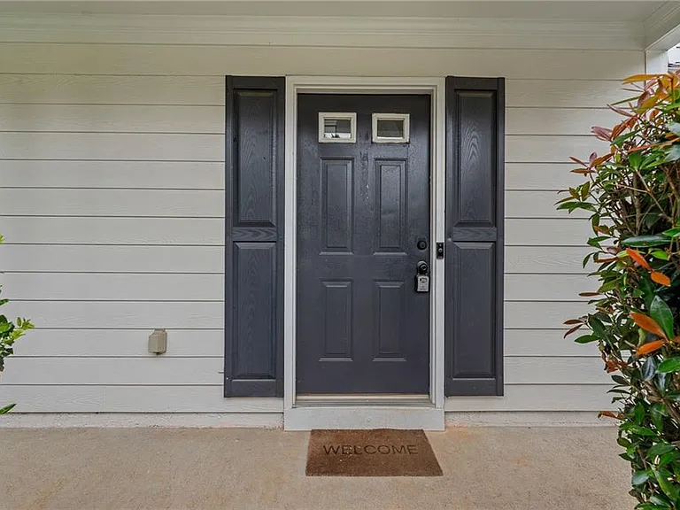 370 Manor Glen Dr — Photo 5