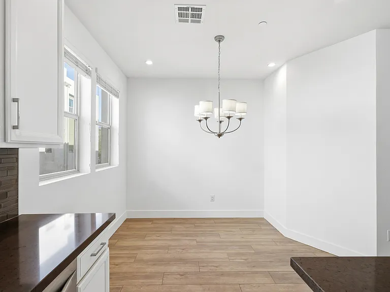 820 N 8th Ave #24 — Photo 7