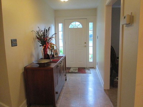 4th image of 1004 McPherson Dr
