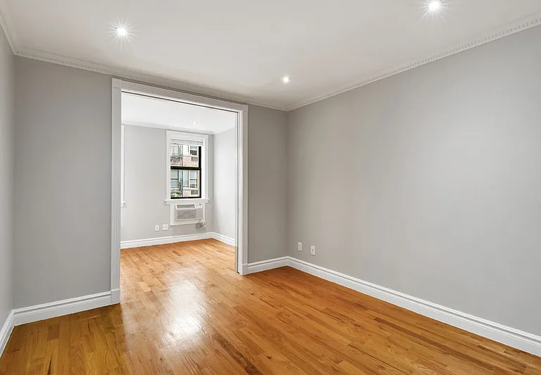 404 E 88th St #3F — Photo 2