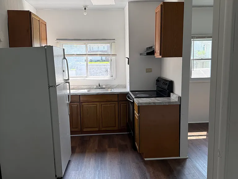 2528 Boulevard Ave #1 — Photo 4