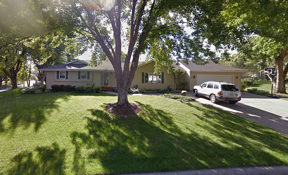 1st image of 772 Keokuk Ln