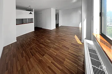 Rented by Fox Residential Group