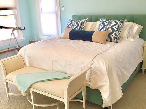 Large master with ensuite