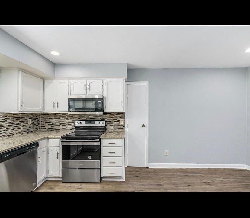 1st image of 1404 Cotillion Dr