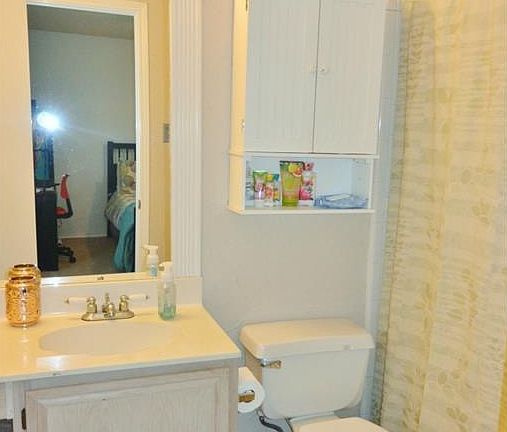 2nd image of 1514 Forest Creek Cir