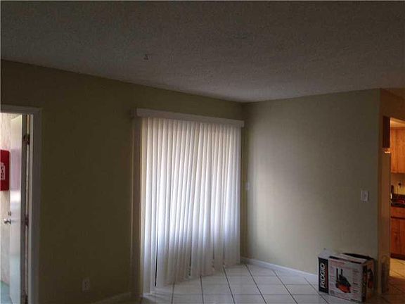 2nd image of 117 N E Street #3