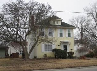 703 W Main St, Robinson, IL 62454