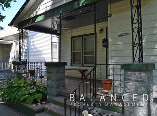 208 SW Taylor St, Topeka, KS 66603