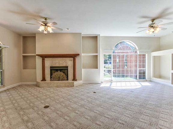 4th image of 10 Mason Ct