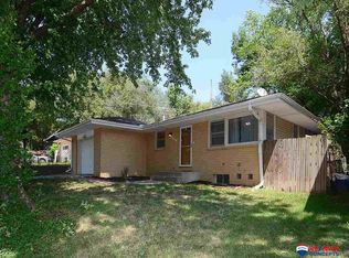 1720 N 70th St, Lincoln, NE 68505