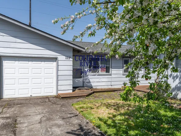 111 Green Acres Dr #B, Castle Rock, WA 98611