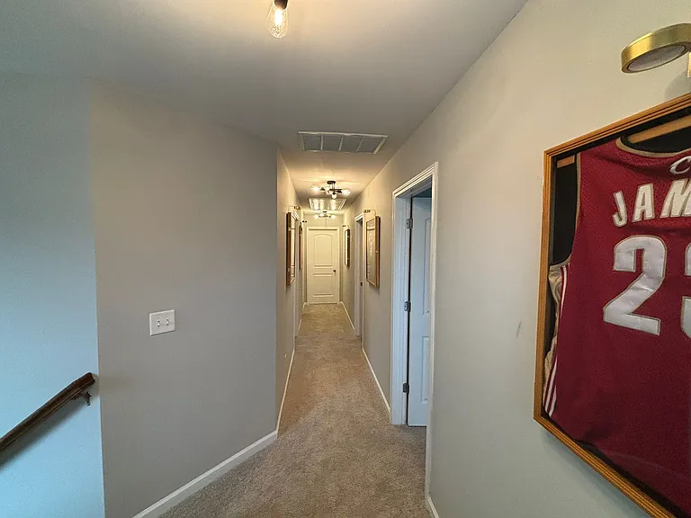 518 Tulip Ln — Photo 11