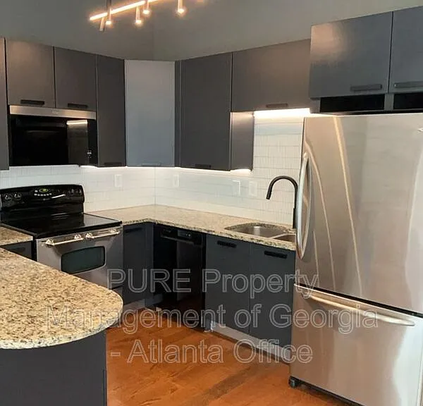 89 Mangum St SW #102 — Photo 11