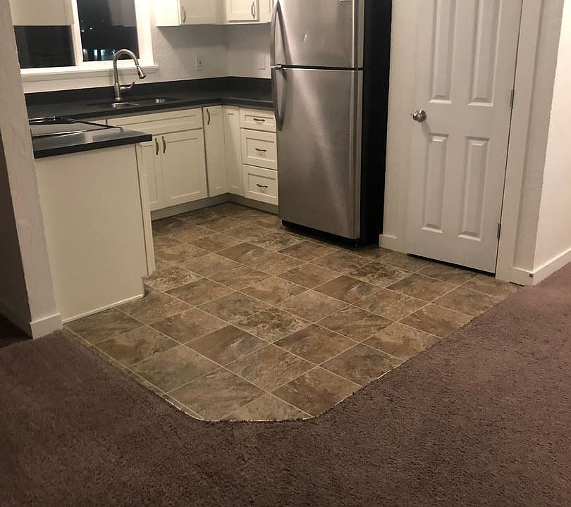 1st image of 218 N E St APT 3