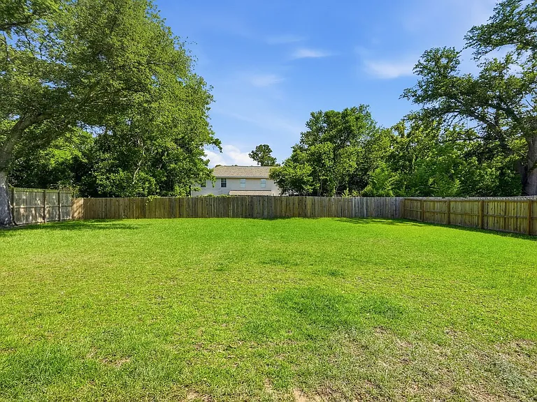 699 Woodlawn Ave NW — Photo 43
