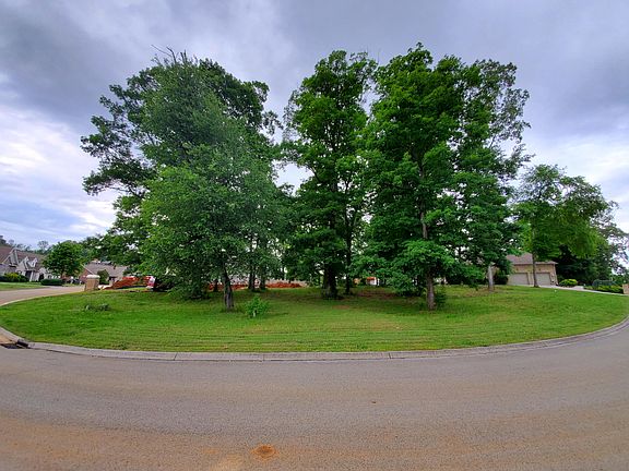 5th image of 804 Yosemite Dr