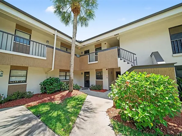 2700 Nebraska Ave APT 2-205, Palm Harbor, FL 34684