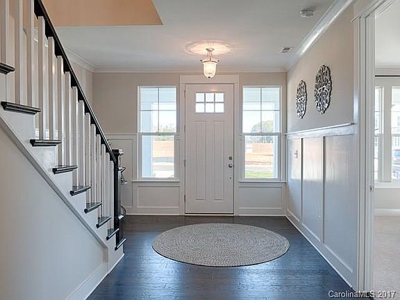 2nd image of 120 Slocumb Ln #6
