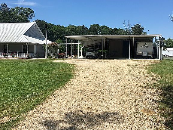 Carport / Patio / Workshop