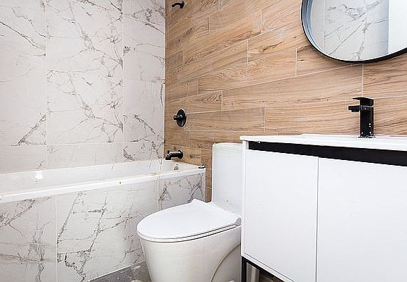4th image of 336 Bleecker St #2C