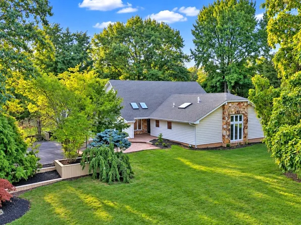 6 Cedarfield Terrace, Saint James, NY 11780