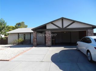 6367 Mockingbird Ln, Spring Valley, NV 89103