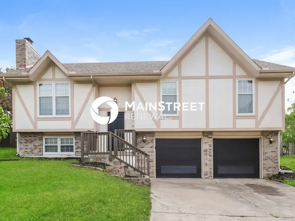 6807 T Gabbert Dr, Pleasant Valley, MO 64068