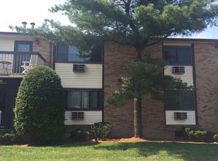 610 Cricket Ln, Woodbridge, NJ