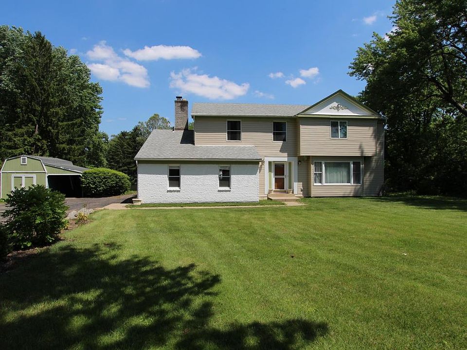 1st image of 60 Lakeland Dr SW