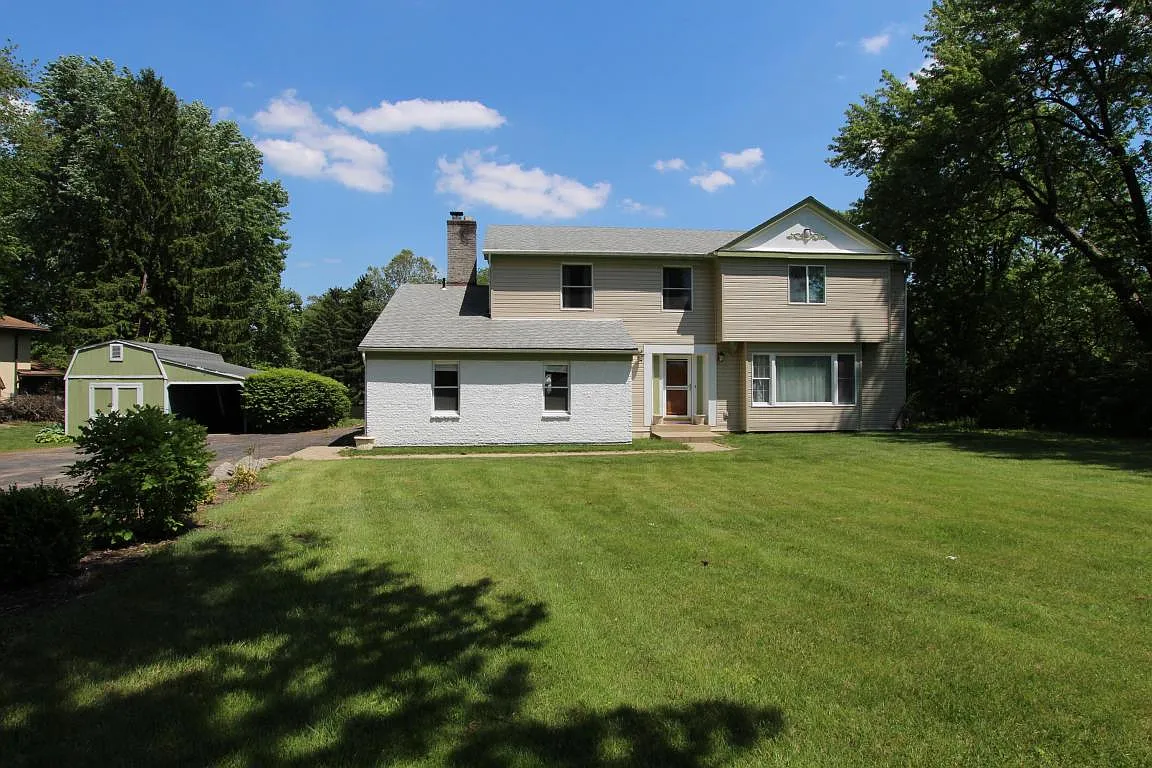60 Lakeland Dr SW photo 1