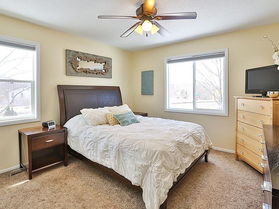 Master bedroom - main level