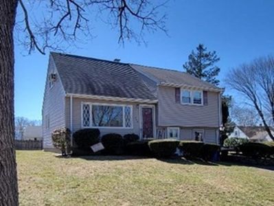 176 Ravenswood Rd, Waltham, MA, 02453