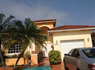 15965 SW 54th Ter, Miami, FL 33185