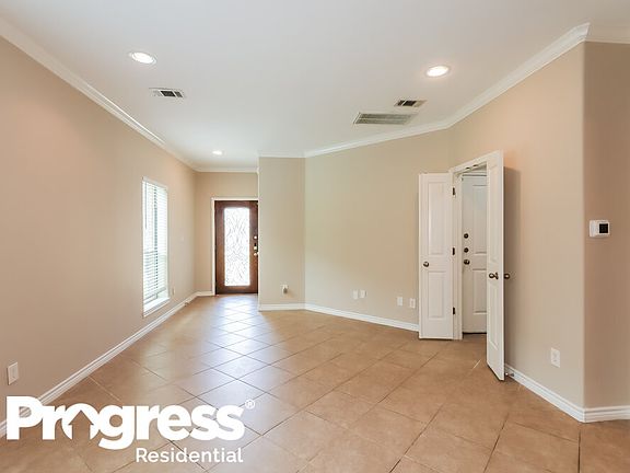 5th image of 2903 Oak Pointe Blvd