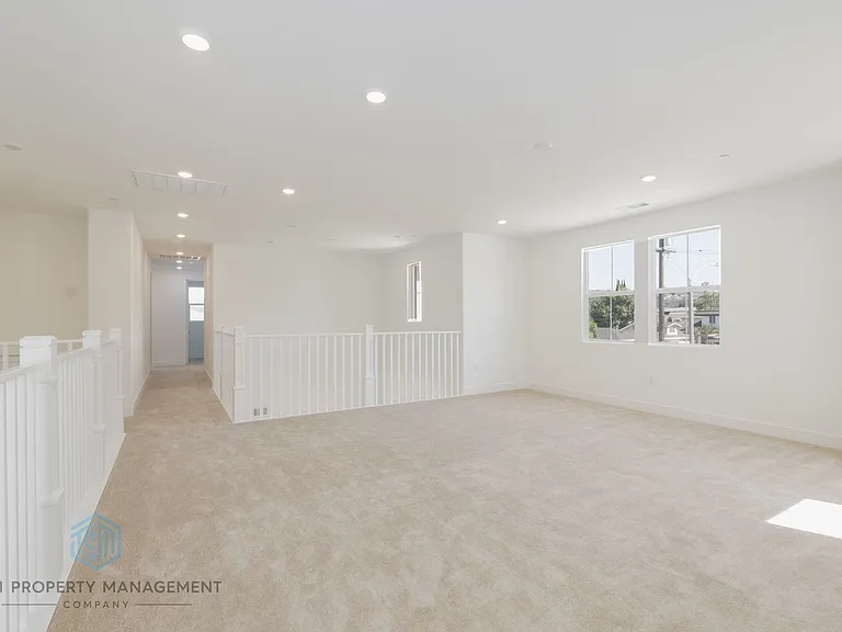 15437 La Subida Dr — Photo 12